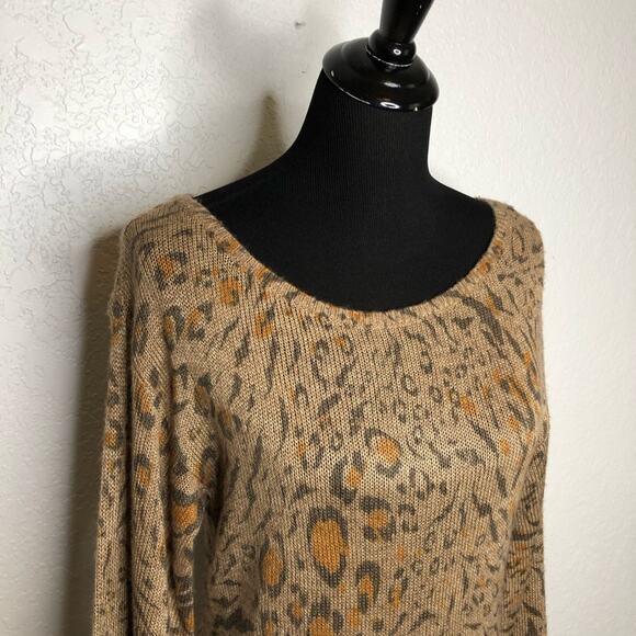 WHBM tan brown animal print balloon sleeve sweater size Medium NWT - Picture 2 of 14